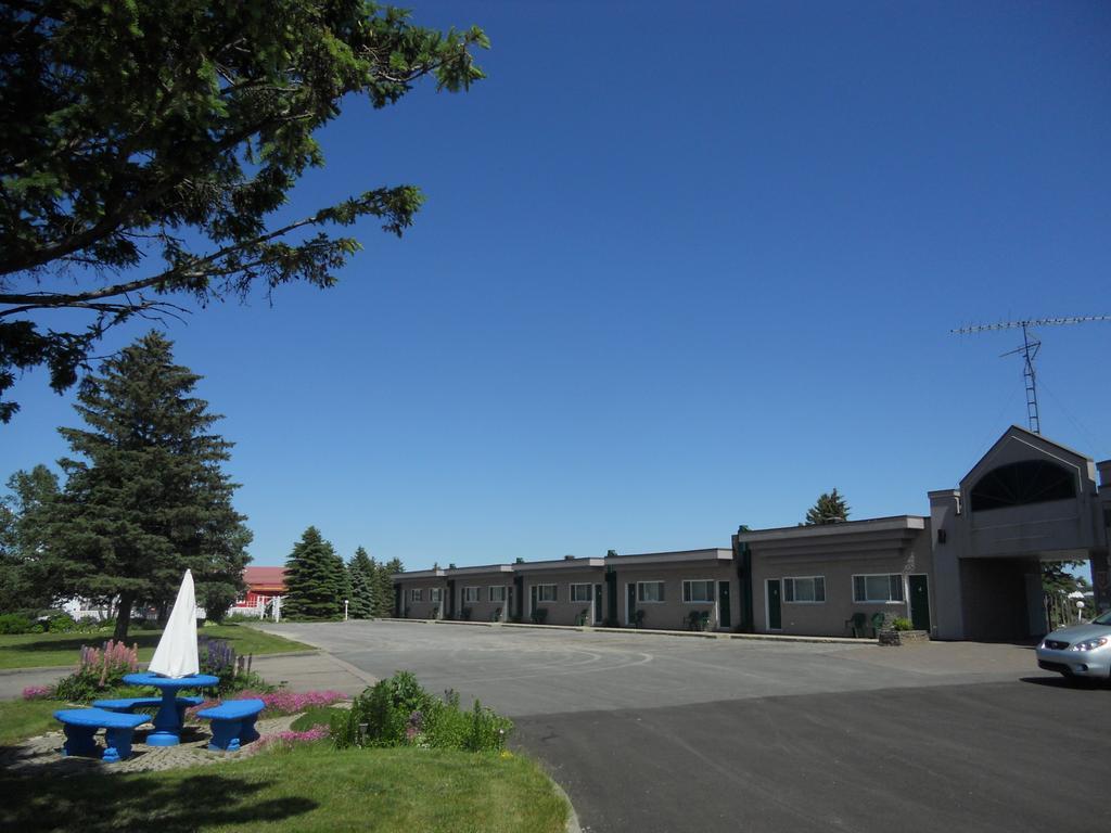 Motel Normandie Louiseville Exteriör bild