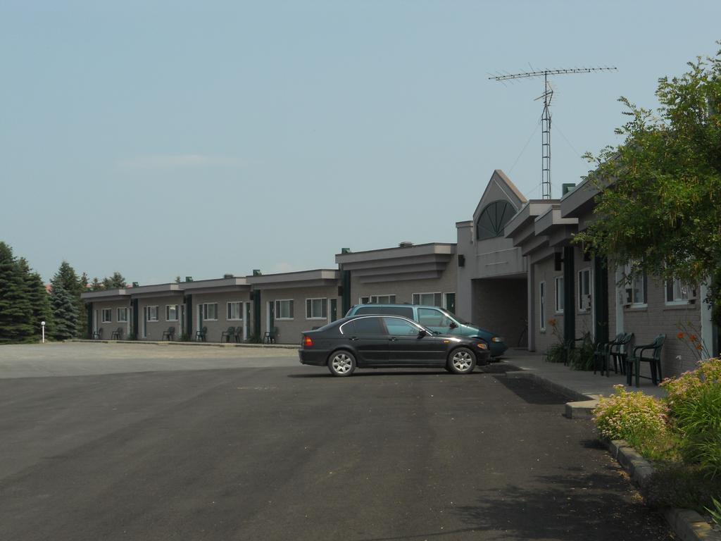 Motel Normandie Louiseville Exteriör bild