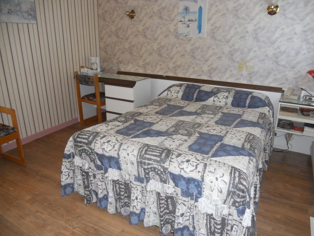 Motel Normandie Louiseville Exteriör bild